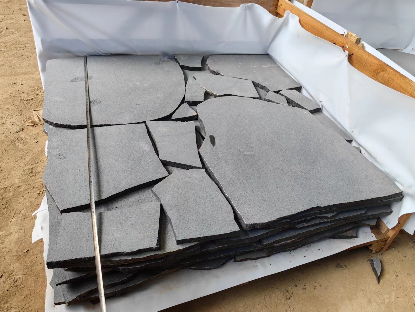 海南黑 Crazy Paving 20mm (2)