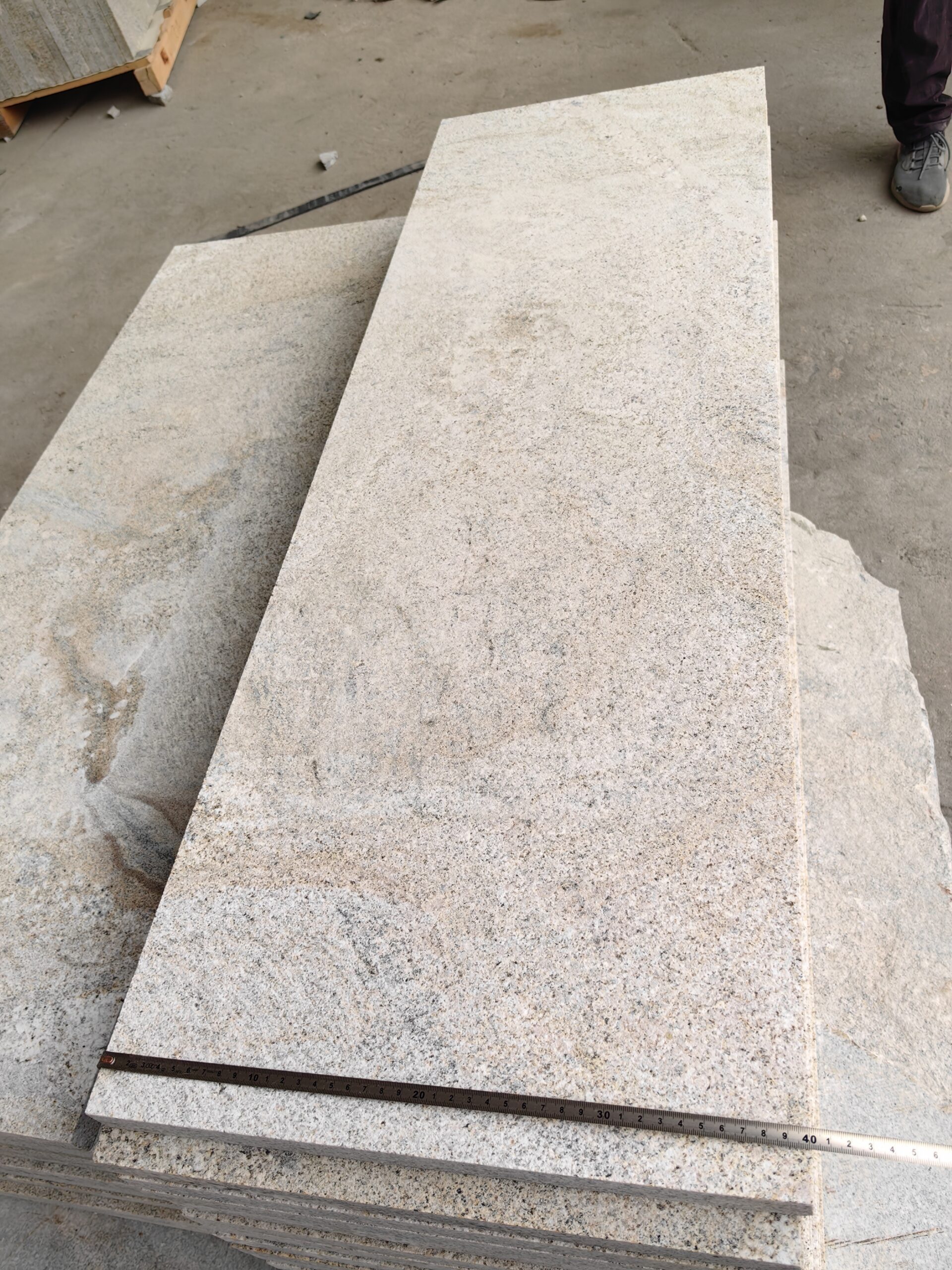 Sandblasted Beige Granite Paver for Outdoor Paving